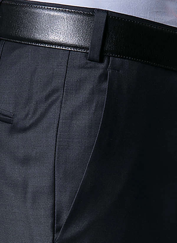 Digel Anzug Mit Weste, Plastron Mit Einstecktuch, Modern Fit, Schurwolle, Nachtblau – Bild 2