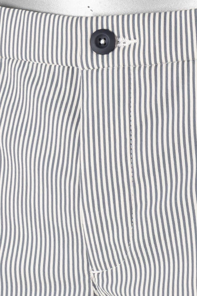 Golfshorts Ian-K, Slim Fit, Mikrofaser Wasserabweisend, Grau-beige Gestreift – Bild 4