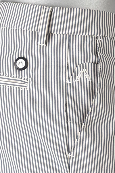 Golfshorts Ian-K, Slim Fit, Mikrofaser Wasserabweisend, Grau-beige Gestreift – Bild 3